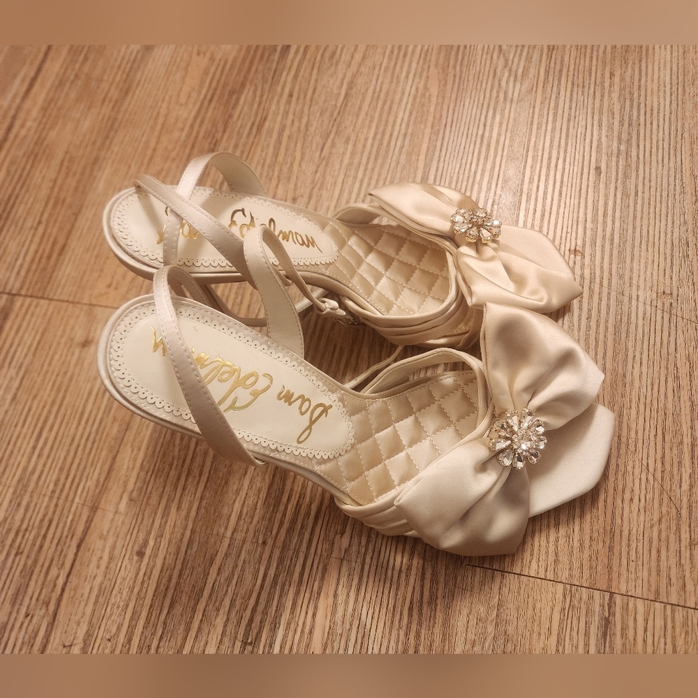 Size  9 Sam Edelman Cream Bow Heels - Picture 6 of 10